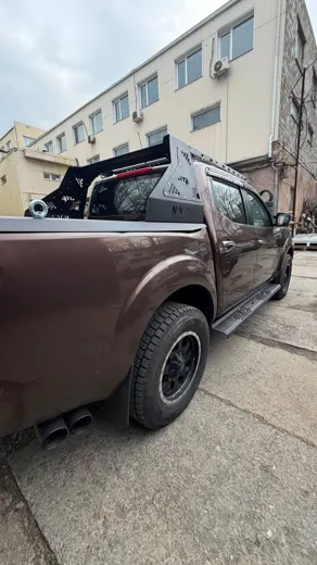 Дуга в кузов Nissan Navara (2014–2025) — фото 3